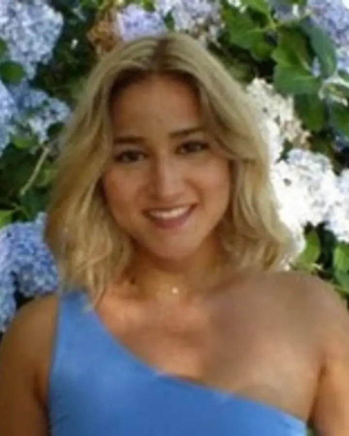 Carin, praticienne deep tissue et massage détox